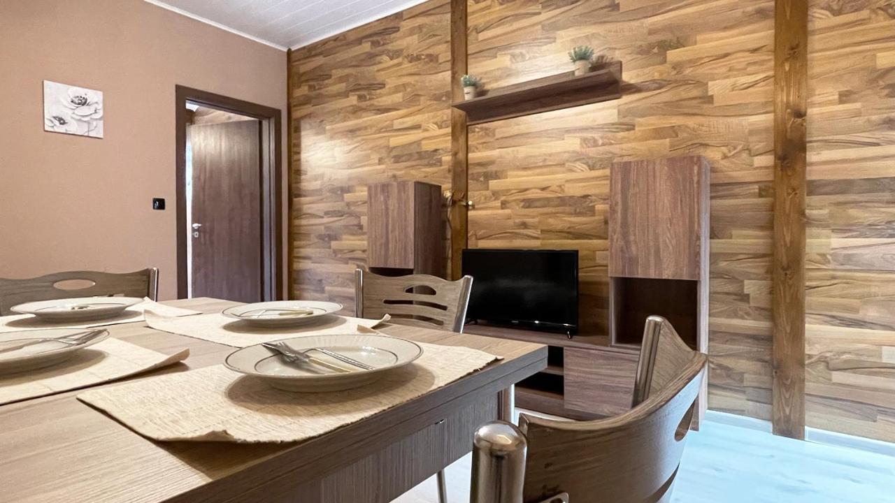 Апартхотел Конниците Aparthotel เวลีคอเทอร์โนโว ภายนอก รูปภาพ