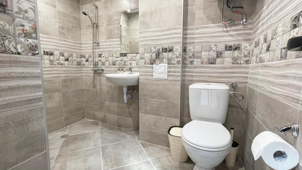 Апартхотел Конниците Aparthotel เวลีคอเทอร์โนโว ภายนอก รูปภาพ